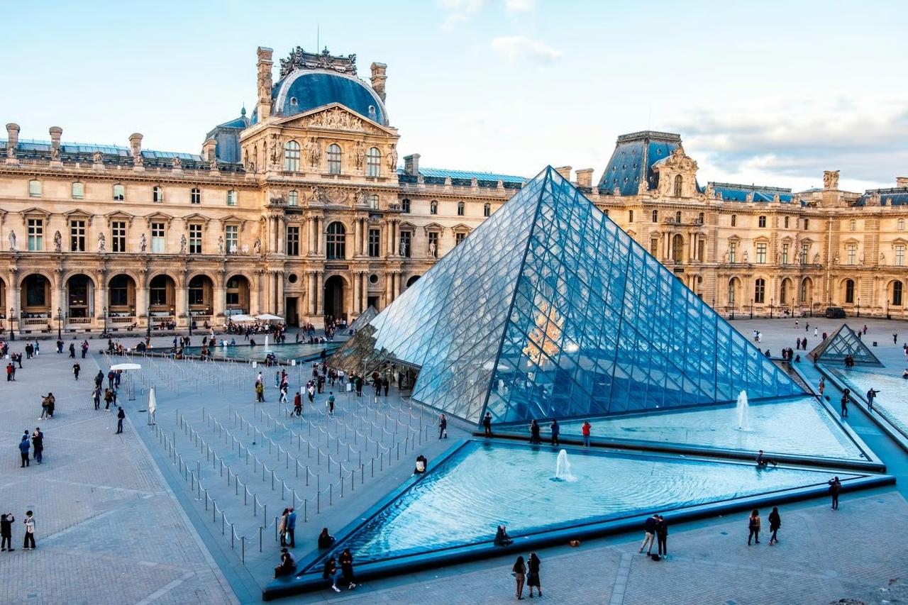 Louvre Müzesi'nden Avrupa dışı ziyaretçilere zam kararı