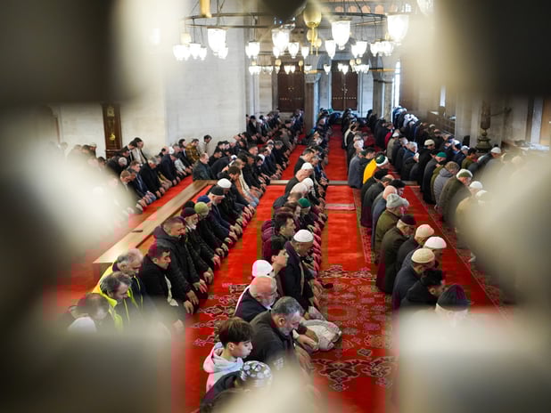 Cuma namazı saati | Diyanet ile 19 Eylül Ankara, İzmir, İstanbul Cuma namazı saat kaçta başlıyor?