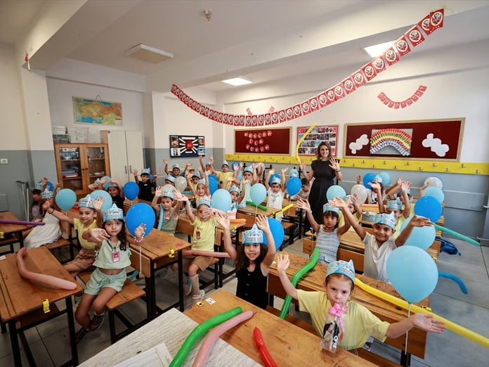 Okullarda uyum eğitimi başladı