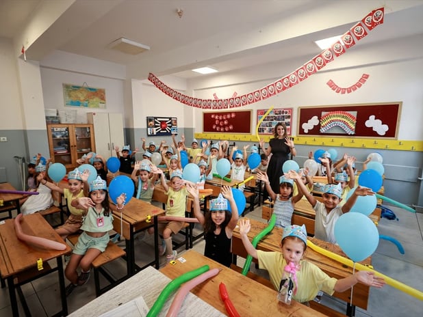 Okullarda uyum eğitimi başladı