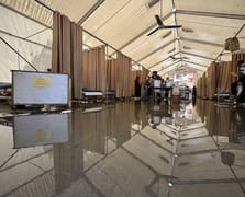 İsrail'in saldırdığı Gazze'de hastaneyi kanalizasyon suları bastı