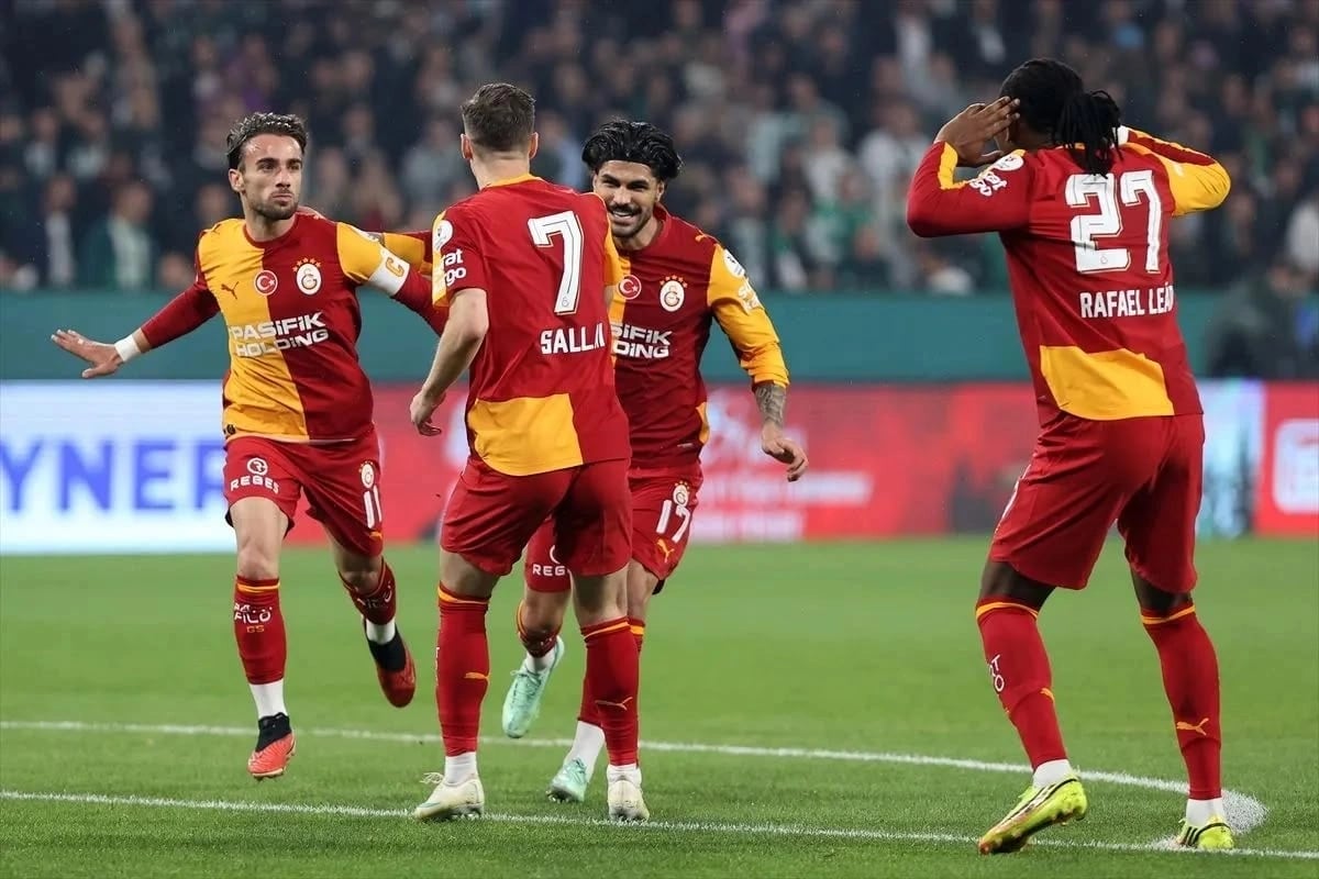 Galatasaray'dan 9 günde 10 gol