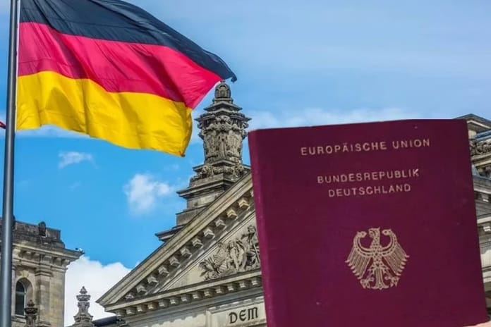 Alman vatandaşlığına geçişte 2024'te rekor kırıldı