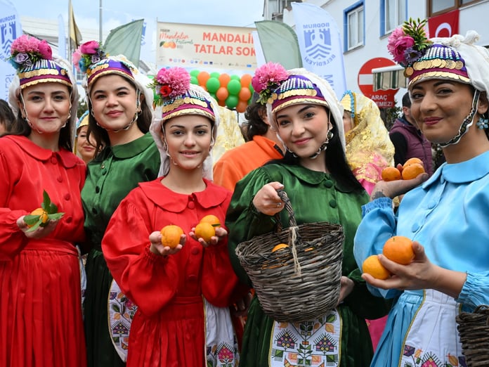 Dalından sofraya, hasattan festivale: Bodrum’da Mandalin Festivali