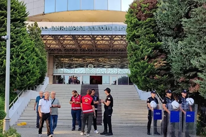 Bayrampaşa Belediyesi'nde deprem: 113 milyonluk ihale gözaltı getirdi
