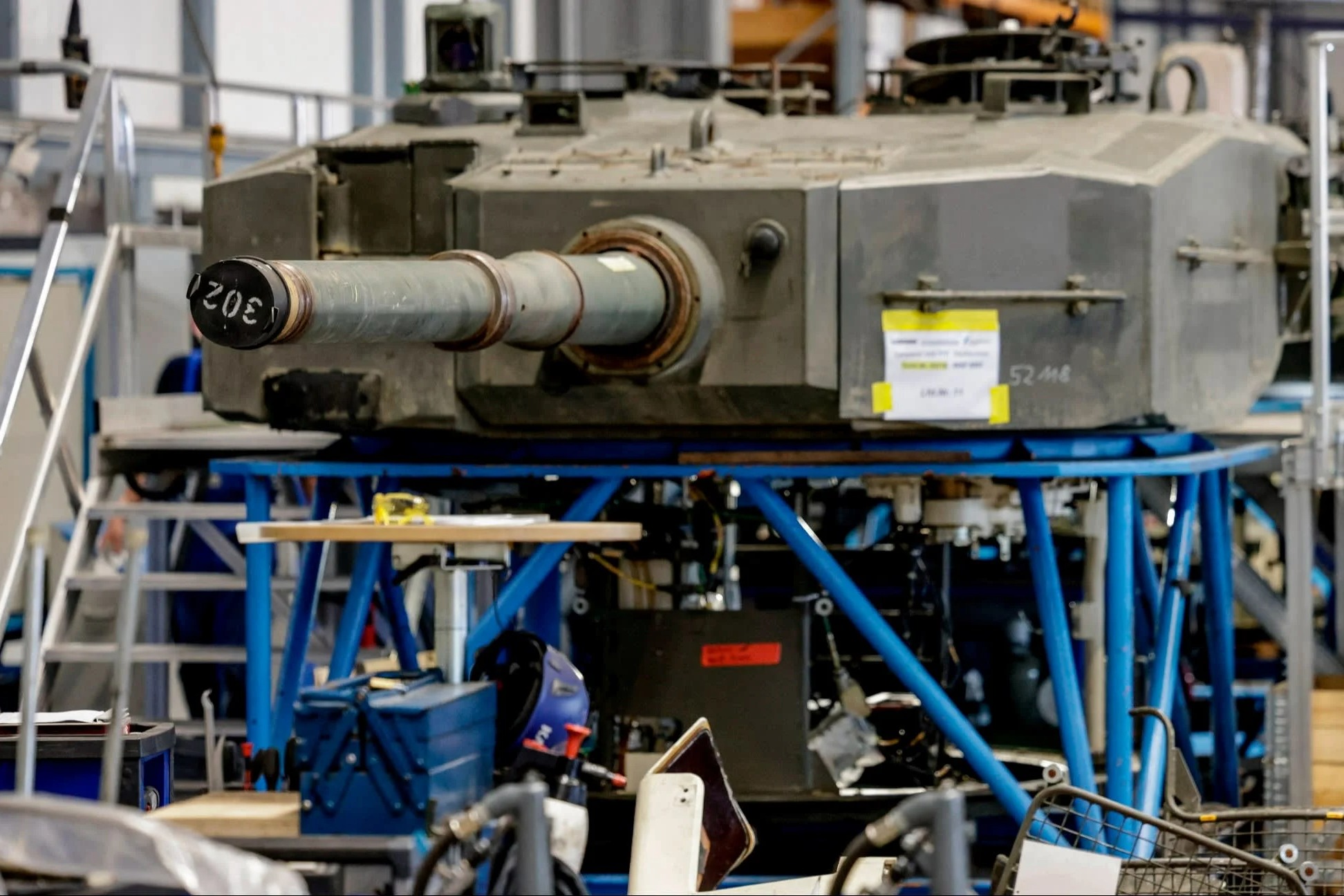 Rheinmetall Chief Predicts Falling Tank Prices