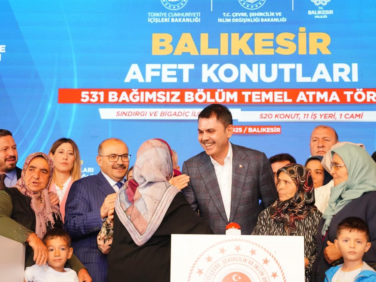 Bakan Kurum, 531 yeni konut için temel attı