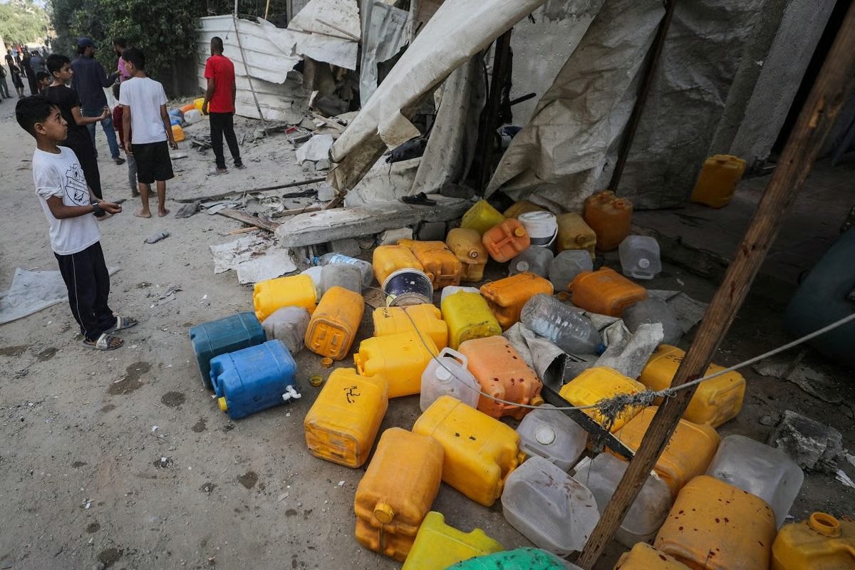 Israeli Missile Kills Gaza Children at Water Point