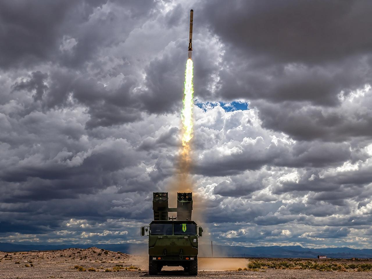 Lockheed Martin, HIMARS için yeni roketini test etti