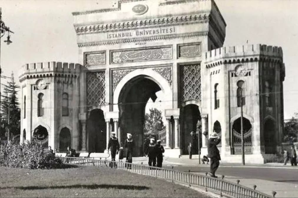 1933 üniversitesi tasfiyesi: “Üniversite Bir Faşist, Bir Komünist, Bir Yobaz Gibi Olmalıdır…”