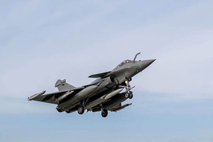 Fransa’nın yeni nükleer silahlı süpersonik seyir füzesi ASMPA-R ilk kez net şekilde görüntülendi