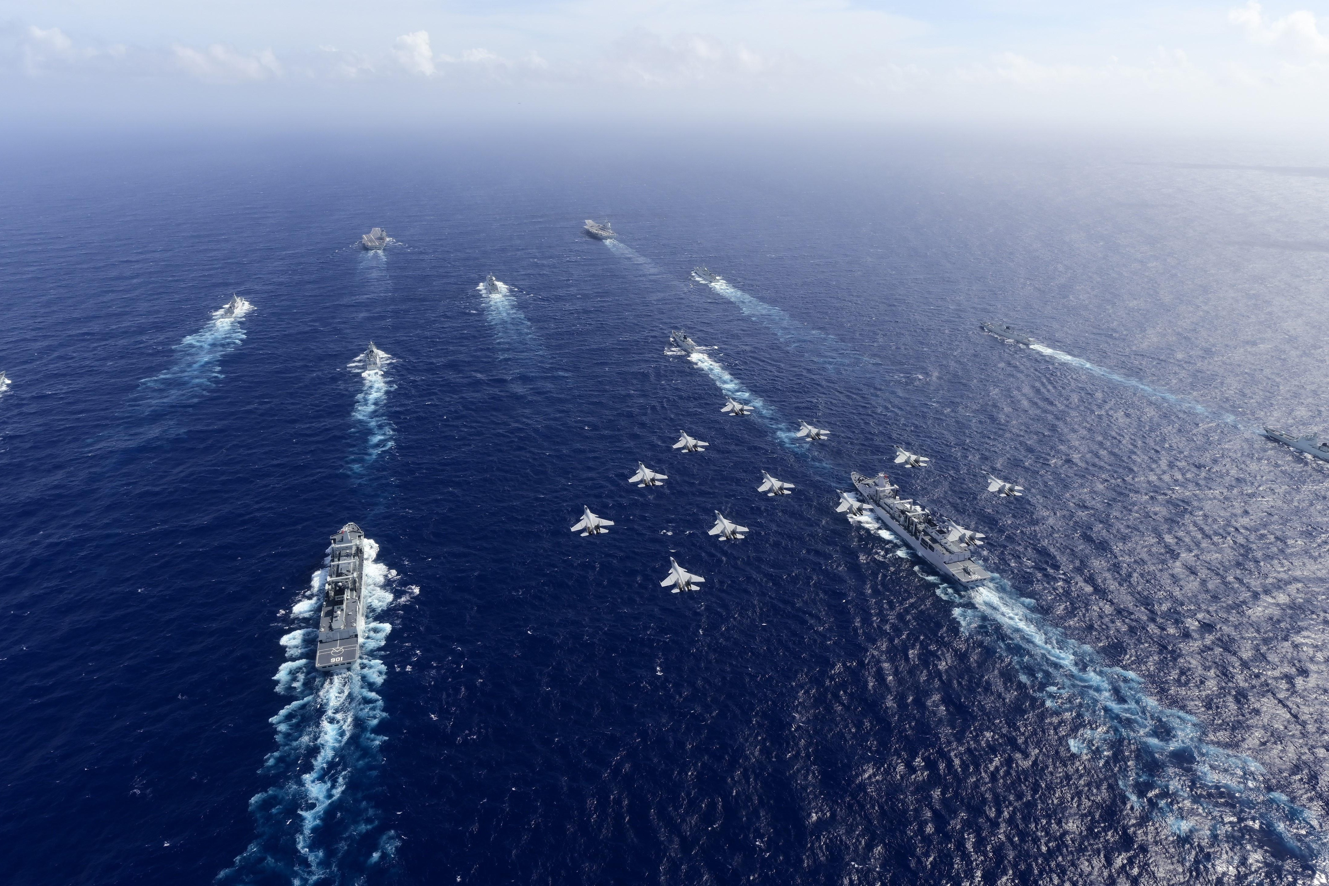 Chinese Carrier Strike Group Reaches Philippines