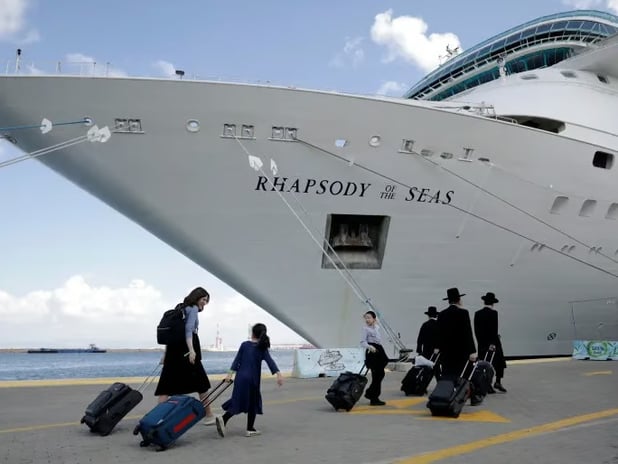 İsrailliler yatlarla Kıbrıs'a kaçıyor