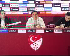 Montella için imza günü: Milli takımın geleceği 3 yıl daha İtalyan teknik adama emanet