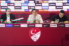 Montella için imza günü: Milli takımın geleceği 3 yıl daha İtalyan teknik adama emanet