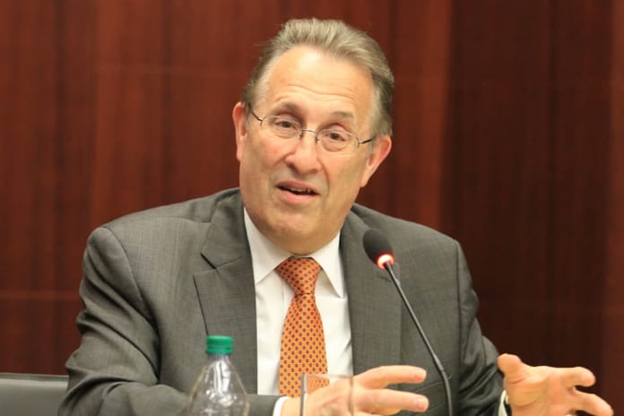 Epstein belgelerinden yeni skandal çıktı: Eski büyükelçi 11 yaşındaki kızı istismar etmiş