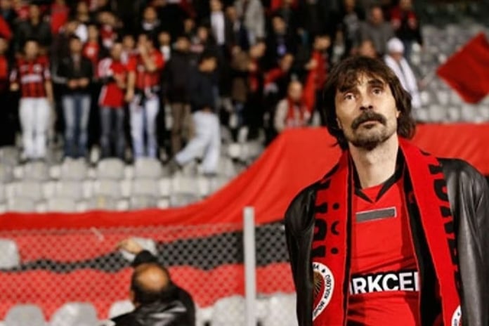 Etimesgut Belediye Başkanı Beşikçioğlu belediye adına 5 milyon TL karşılığında loca satın aldı