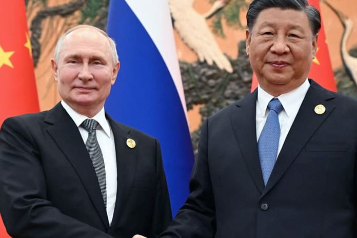 Putin Çin vatandaşlarına vizenin kaldırılmasını içeren kararnameyi imzaladı