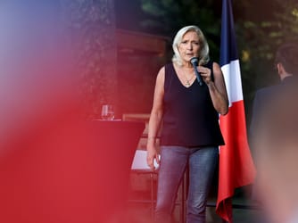 French Court Clears Marine Le Pen for 2027 Presidential Race