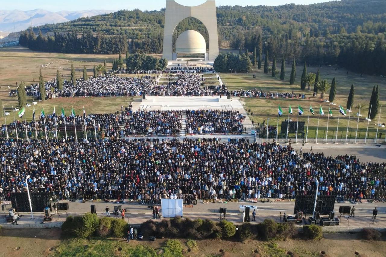 Şam'da tarihi bayram namazı