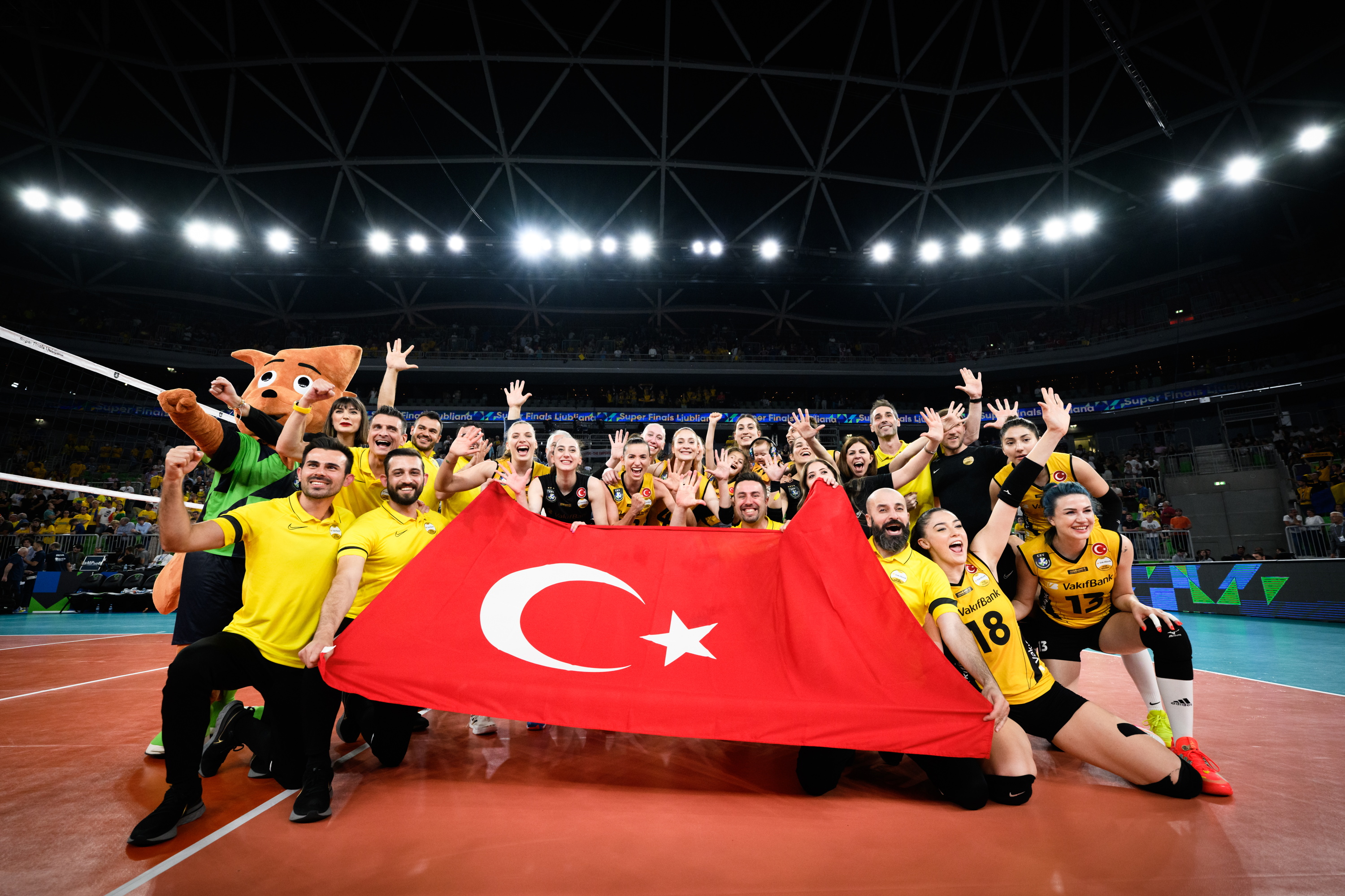 Türk takımları 8 kez şampiyon oldu