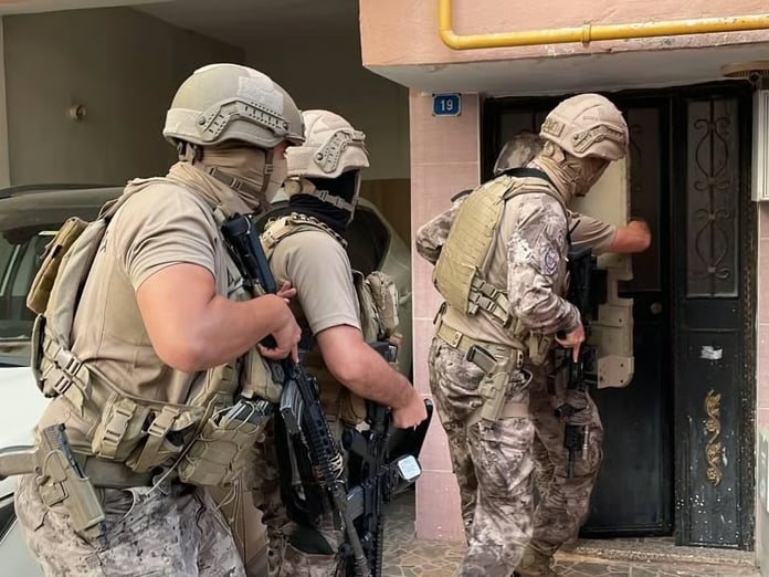 İçişleri Bakanlığı duyurdu! 26 ilde FETÖ’ye ağır darbe