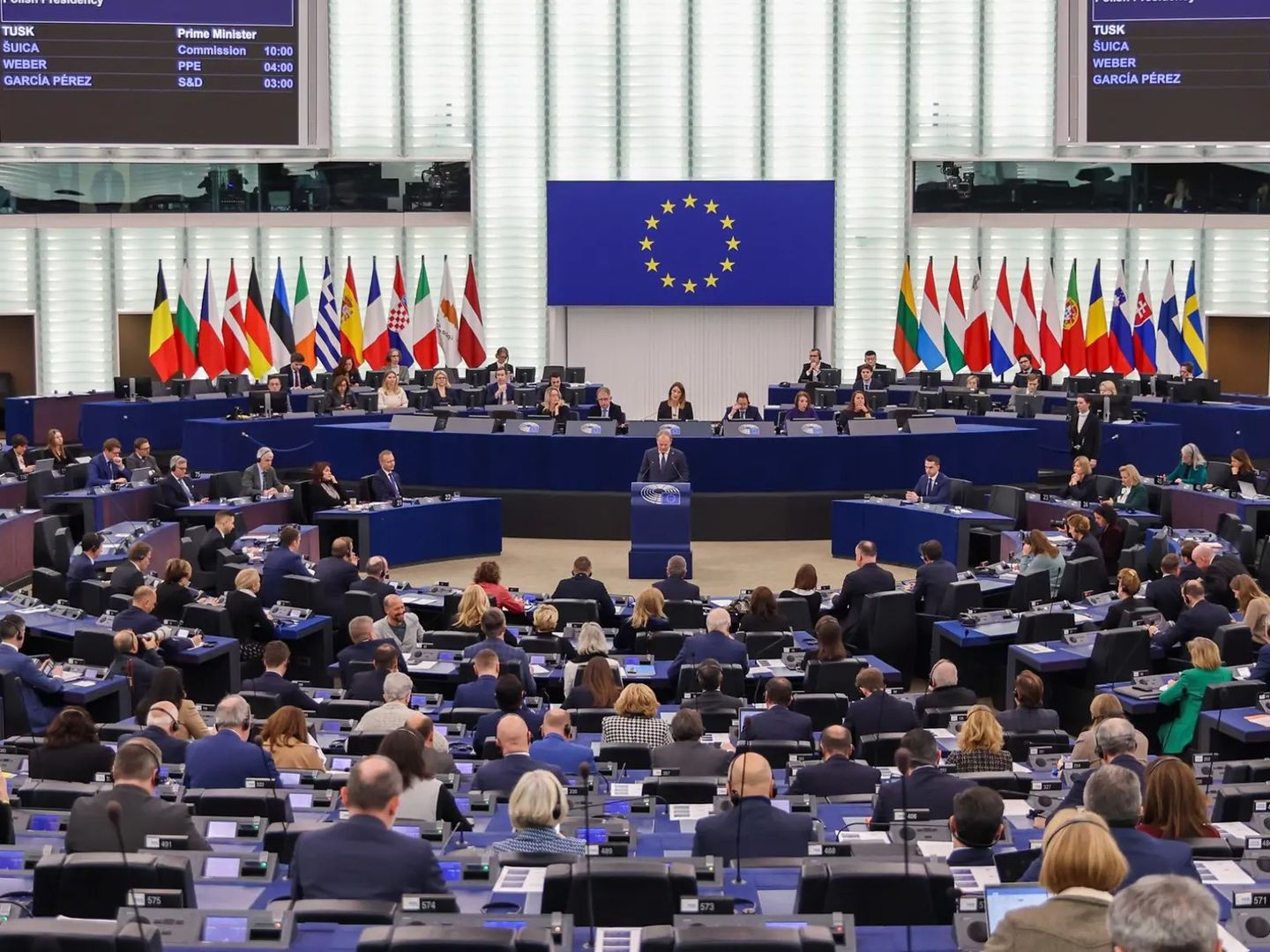 Avrupa Parlamentosu kurumsal cihazlarda yapay zekayı engelledi