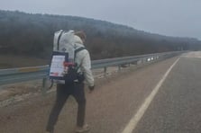 Japonya'ya ulaşmak için Almanya’dan yola çıkan gezgin 6 aydır yürüyor