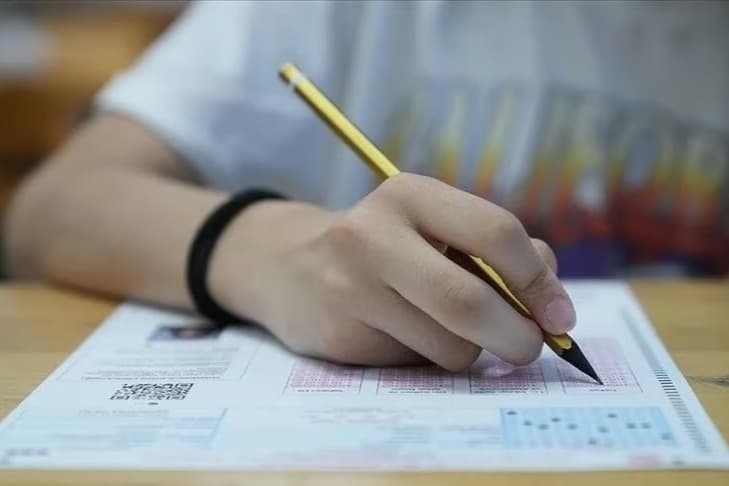 Yapay zeka matematik notlarını düşürdü
