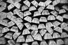 Gümüşün onsu rekorunu 103 doların üzerine çıkardı