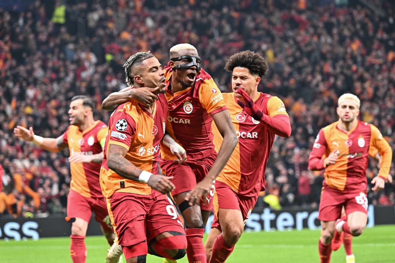 Galatasaray, Şampiyonlar Ligi'ne Sporting deplasmanında başlıyor