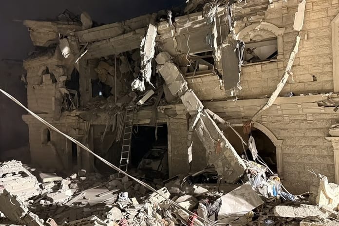 İran İsrail'i vurdu: 4 ölü