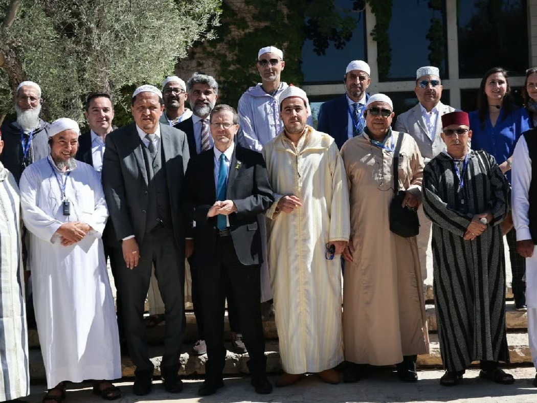 Dutch Imam Suspended After Meeting With Herzog