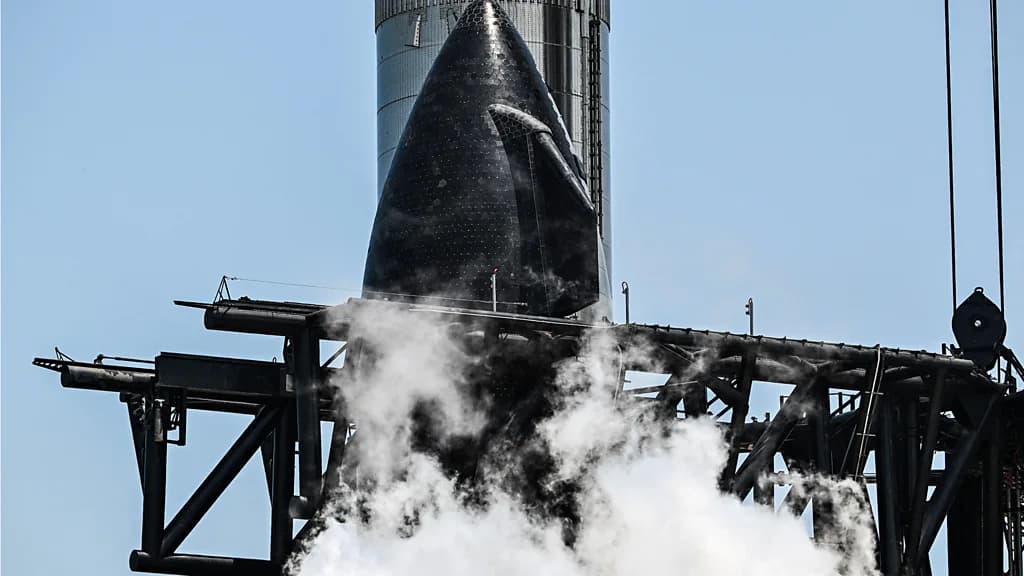 Starship'in Nisan 2023'teki ilk fırlatılışı, yalnızca roketin değil, fırlatma rampasının da imhasına yol açtı (Kaynak: Getty Images).