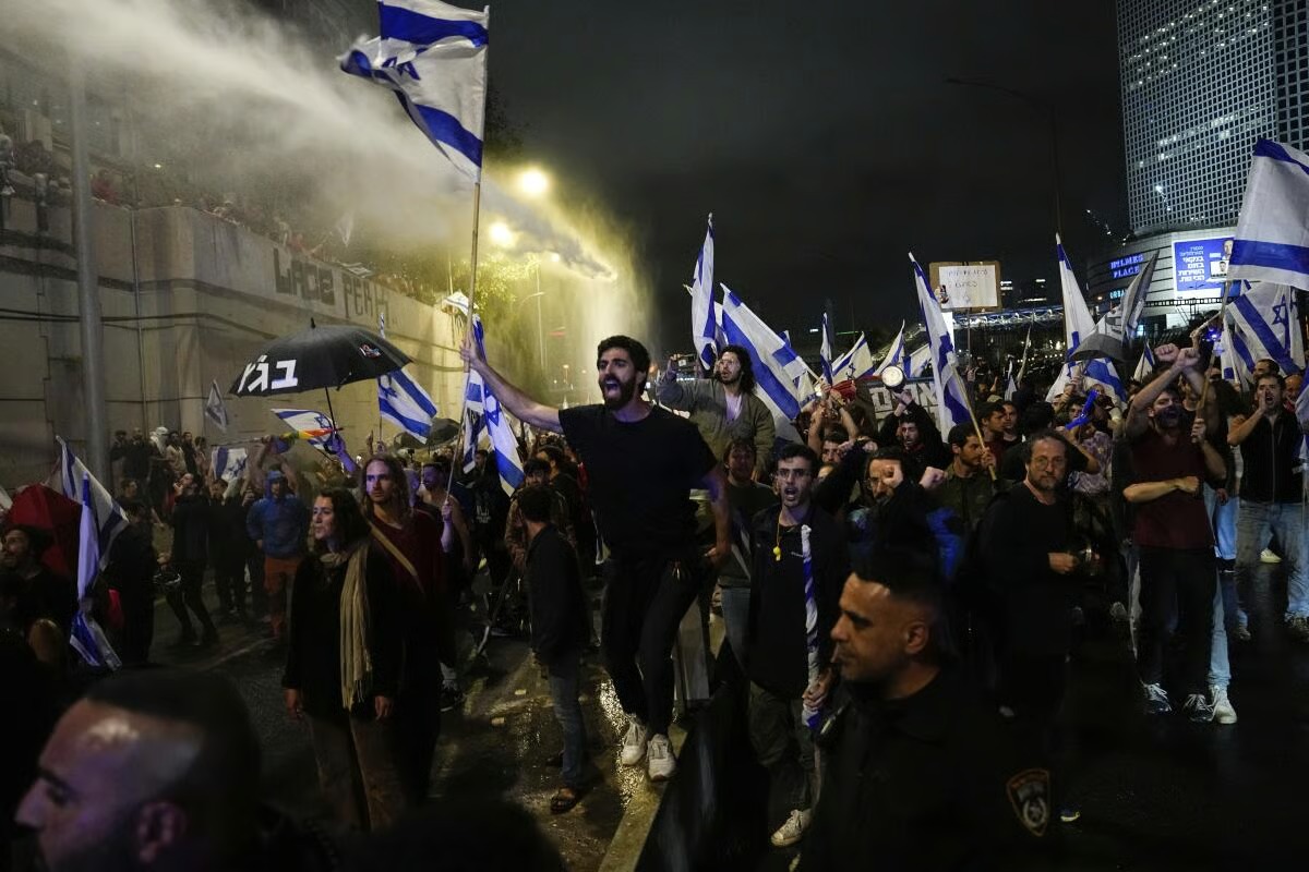 Israeli Opposition Moves to Dissolve Parliament