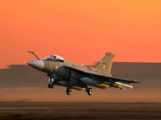 Hindistan’da üçüncü Tejas kazası