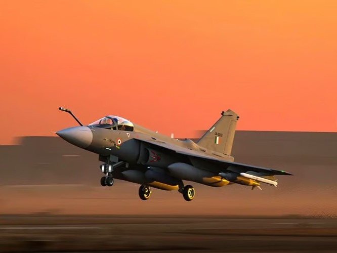 Hindistan’da üçüncü Tejas kazası, Hava Kuvvetleri tüm filoyu yere indirdi ve Mk1A teslimat gecikmeleri yeniden gündemde