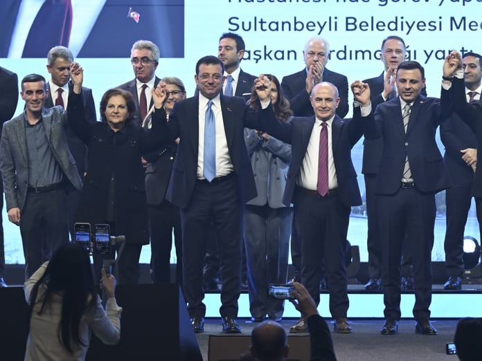 İBB sonunda bunu da yaptı: Büyükçekmece’de çocuk parkı imara açıldı