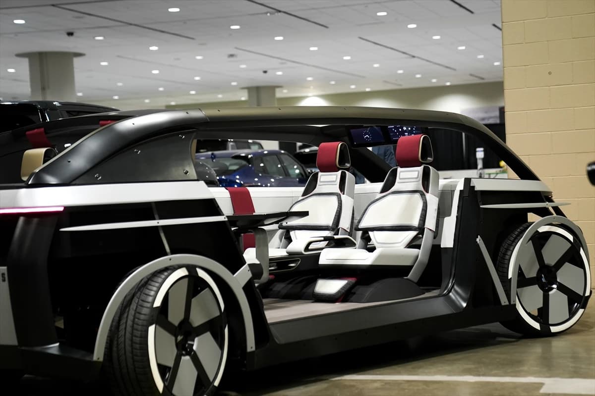 Kanada otomobil fuarı 1.275 beygirlik asfalt canavarı McLaren W1'e ev sahipliği yapacak