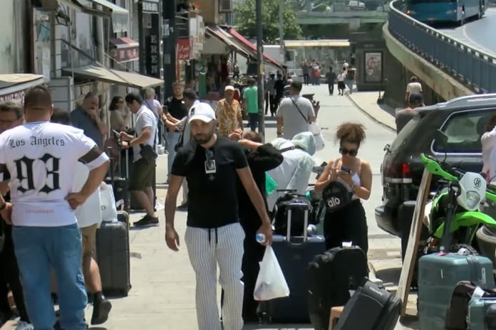 Savaş alarmı: İranlılar İstanbul'da otogarlara akın etti