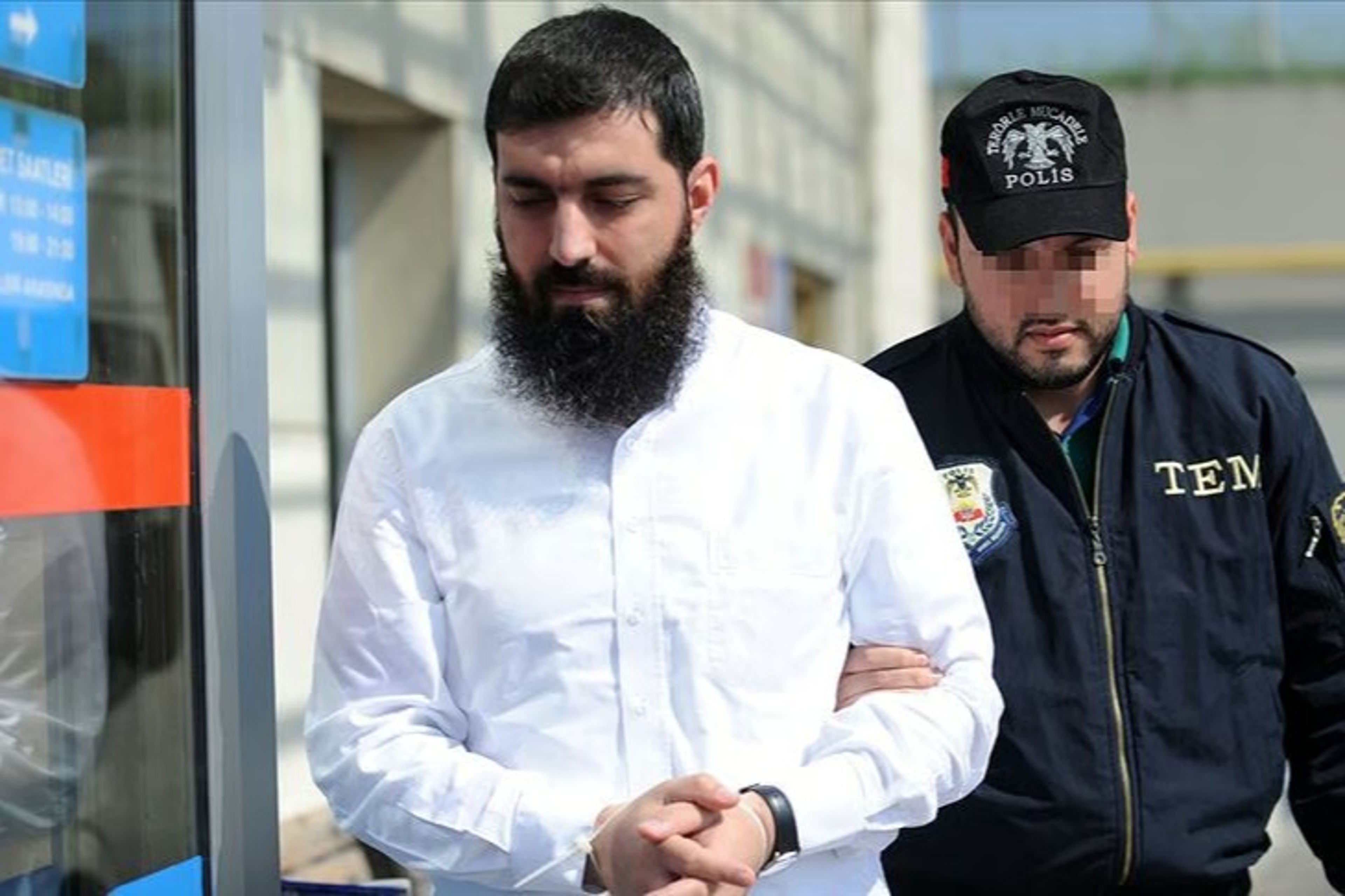 Ebu Hanzala olarak bilinen Halis Bayancuk ve Haris Karadağ gözaltında! 