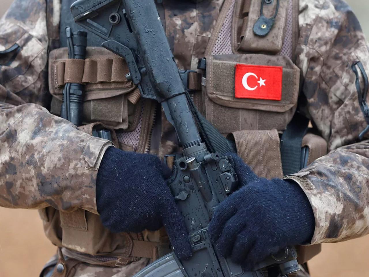 Yıldırım düşmesi sonucu askerimiz şehit oldu