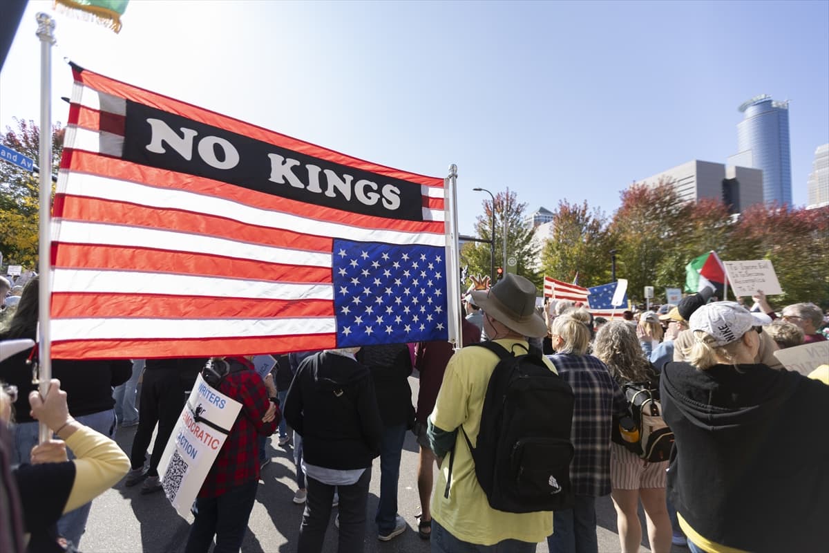 ABD'de milyonlarca kişi Trump'a karşı sokağa çıktı