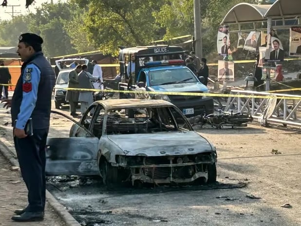 İslamabad'da terör saldırısı: 12 ölü