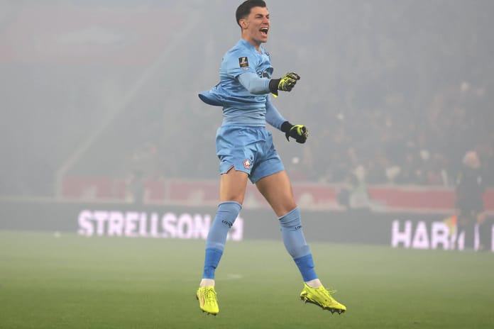 Maignan krizi Berke Özer'i gündeme getirdi: Milan, Fransız kaleciyle anlaşamazsa milli kaleciye yönelecek