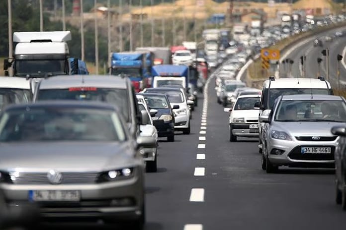 Trafik sigortasında tarihi değişiklik: İyi sürücü ödüllendirilecek
