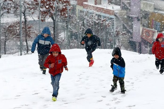 5 ilde Pazartesi günü eğitime ara verildi