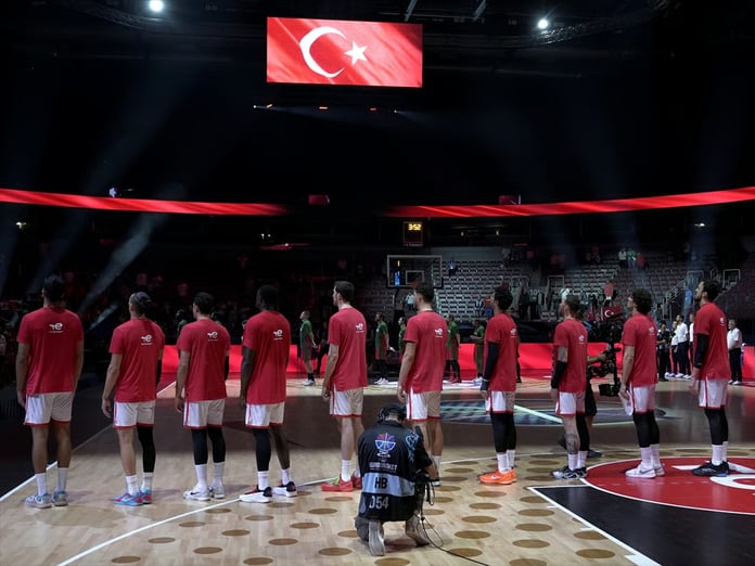 12 Dev Adam'ın namağlup yürüyüşü devam ediyor: Grupta dördüncü maç Estonya'ya karşı, A Milliler liderliği garantilemek istiyor