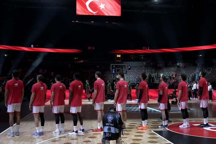 12 Dev Adam'ın namağlup yürüyüşü devam ediyor: Grupta dördüncü maç Estonya'ya karşı, A Milliler liderliği garantilemek istiyor