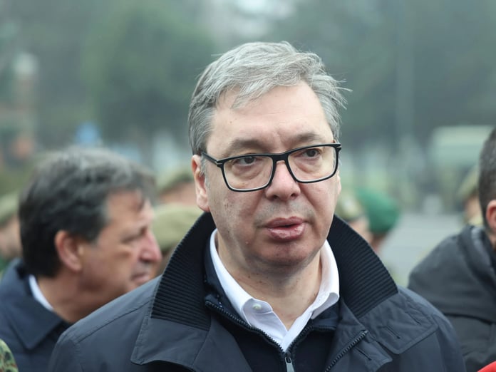 Vucic'in Brüksel'de açık mikrofon kazası gündeme oturdu